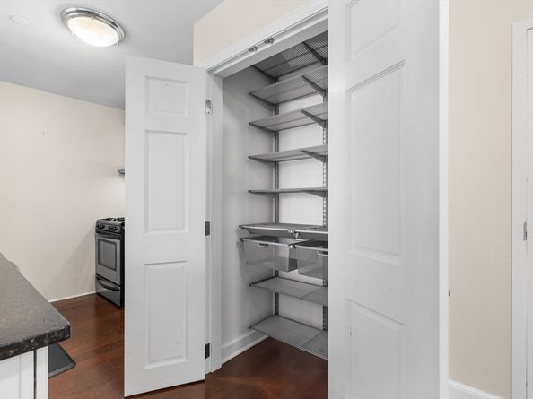 42 8th St 4209, Boston MA 02129