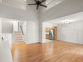 21 Hawthorne Circle 21, Peabody MA 01960