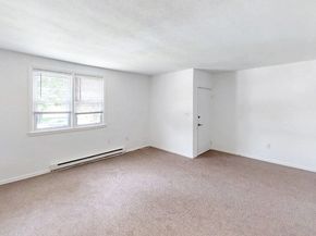 20 Hargrave Avenue, Holliston MA 01746