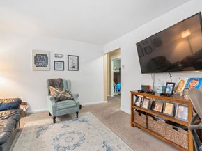 20 Hargrave Avenue, Holliston MA 01746