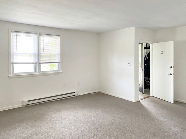 20 Hargrave Avenue, Holliston MA 01746