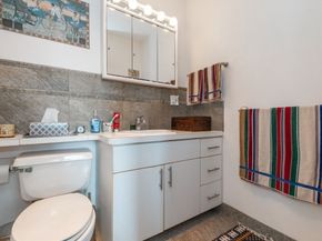 77 Pond Ave 1506, Brookline MA 02445