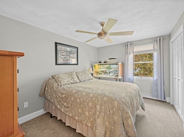 11 Patchs Pond Ln, Wilmington MA 01887