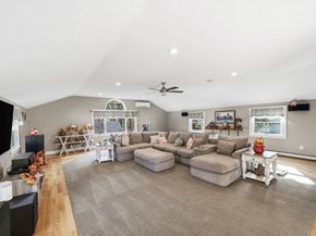 11 Patchs Pond Ln, Wilmington MA 01887