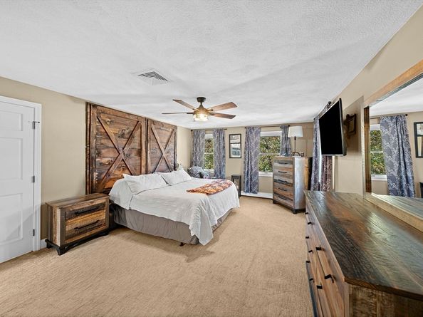 11 Patchs Pond Ln, Wilmington MA 01887