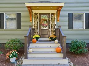 11 Patchs Pond Ln, Wilmington MA 01887