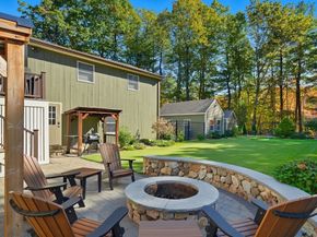 11 Patchs Pond Ln, Wilmington MA 01887