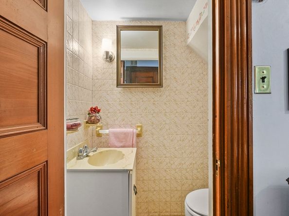 2 Eastern Avenue, Woburn MA 01801