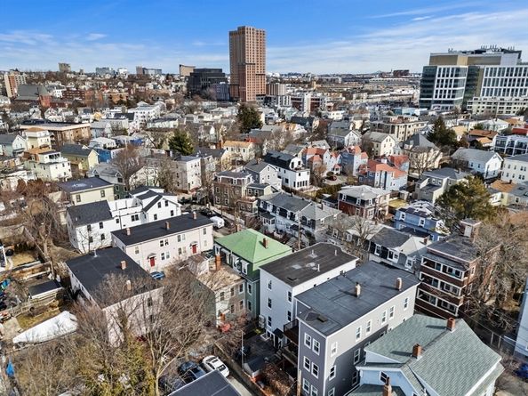 63 Oak St 3, Somerville MA 02143