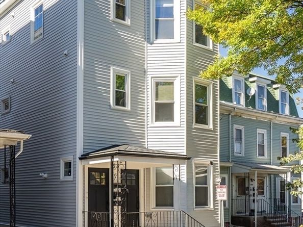 63 Oak St 3, Somerville MA 02143