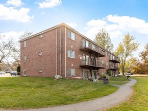 23 Fernview Ave 1, North Andover MA 01845