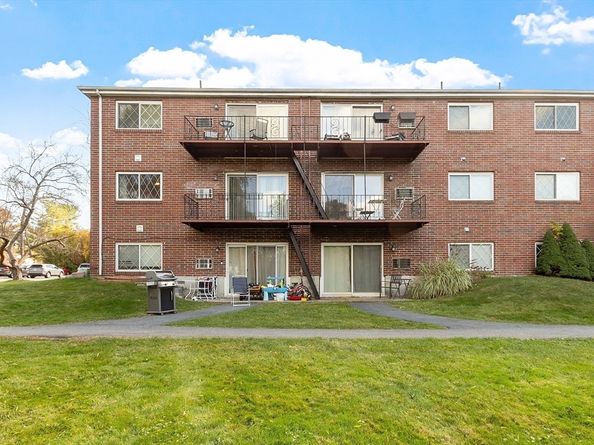 23 Fernview Ave 1, North Andover MA 01845