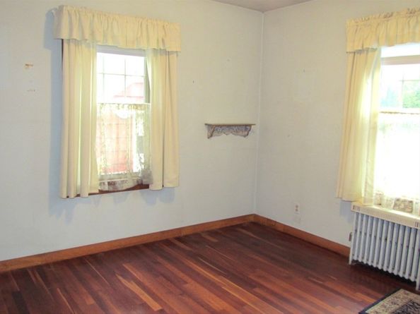 135 Temple Street, Gardner MA 01440