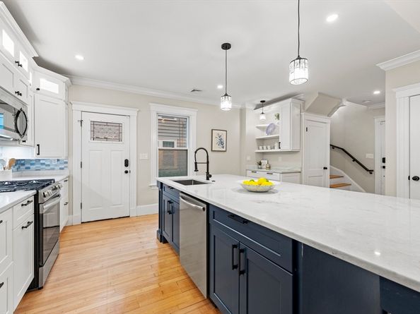 15 Phelps Street 1, Salem MA 01970