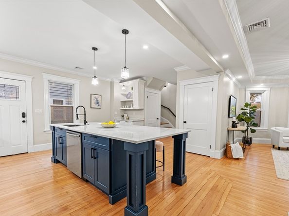 15 Phelps Street 1, Salem MA 01970