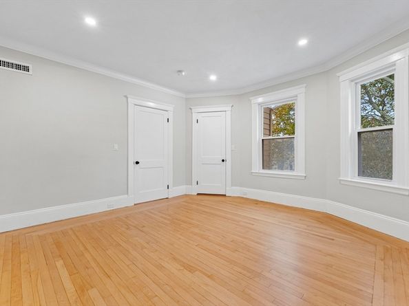 15 Phelps Street 1, Salem MA 01970