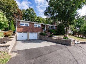36 Lincoln Terrace, Waltham MA 02451