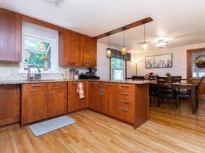 36 Lincoln Terrace, Waltham MA 02451