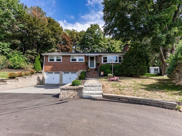 36 Lincoln Terrace, Waltham MA 02451