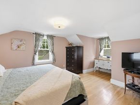 3 Bay Edge Dr, Worcester MA 01604