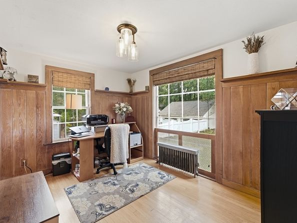3 Bay Edge Dr, Worcester MA 01604