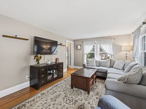 3 Bay Edge Dr, Worcester MA 01604