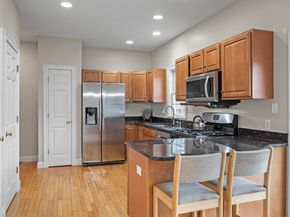 36 Knowlton Circle 36, Upton MA 01568