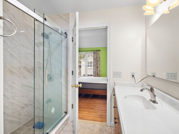 36 Knowlton Circle 36, Upton MA 01568