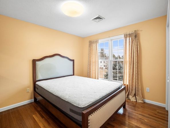 36 Knowlton Circle 36, Upton MA 01568