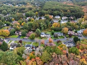 98 Lilah Ln, Reading MA 01867