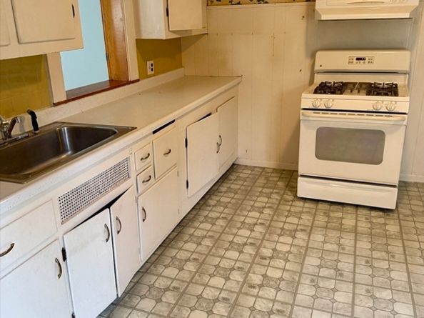 334 River Street, Newton MA 02465