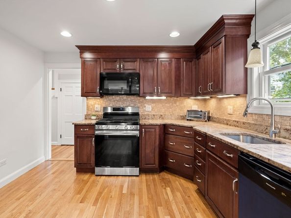 390 Central Ave, Milton MA 02186
