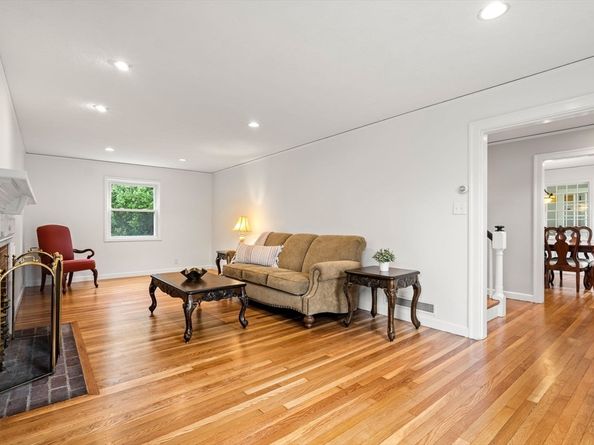 390 Central Ave, Milton MA 02186