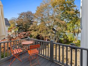 45 W Emerson 4, Melrose MA 02176