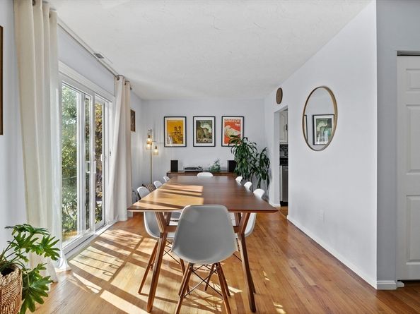 45 W Emerson 4, Melrose MA 02176
