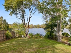 45 W Emerson 4, Melrose MA 02176