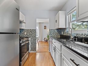 45 W Emerson 4, Melrose MA 02176