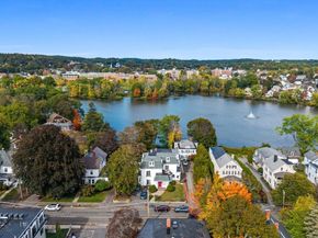 45 W Emerson 4, Melrose MA 02176