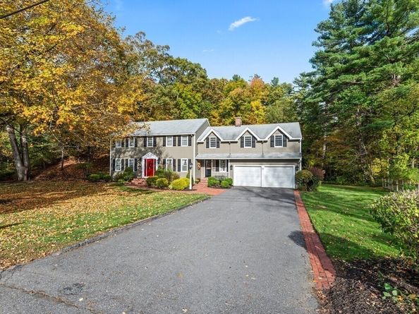 26 Townsend Dr, West Boylston MA 01583