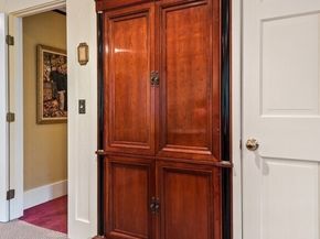 26 Townsend Dr, West Boylston MA 01583