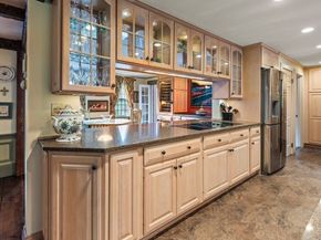 26 Townsend Dr, West Boylston MA 01583