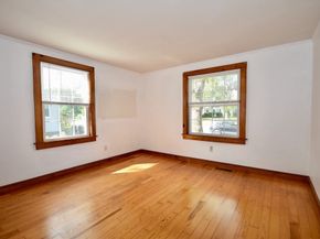 58 Main Ave, Wareham MA 02558
