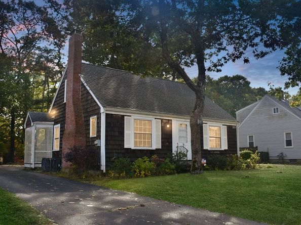 58 Main Ave, Wareham MA 02558