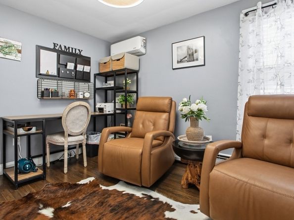 176 Marlborough Rd, Salem MA 01970
