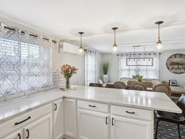 176 Marlborough Rd, Salem MA 01970