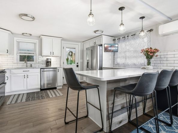 176 Marlborough Rd, Salem MA 01970