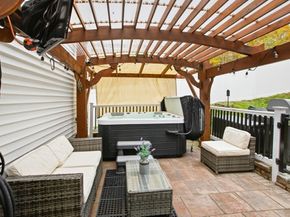176 Marlborough Rd, Salem MA 01970