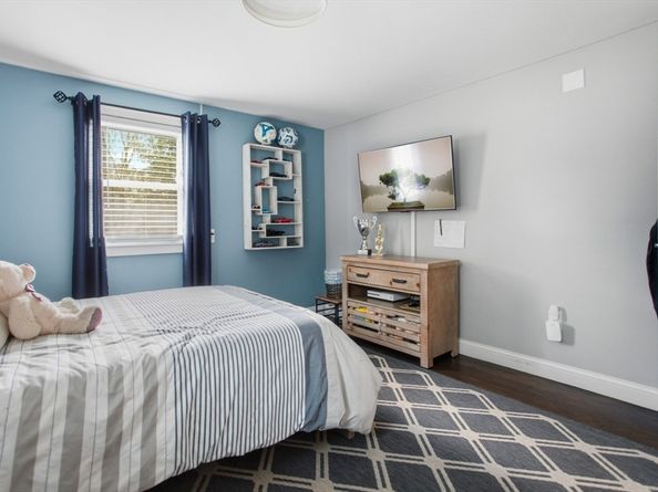 176 Marlborough Rd, Salem MA 01970