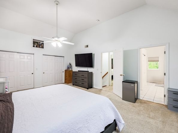 62 Edgemere Blvd, Shrewsbury MA 01545