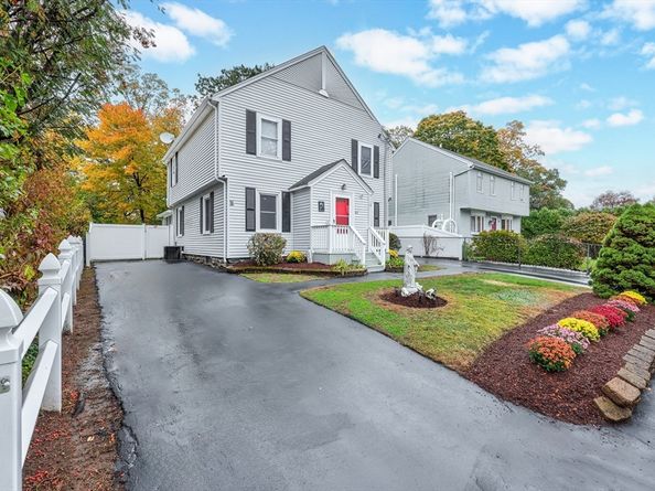62 Edgemere Blvd, Shrewsbury MA 01545
